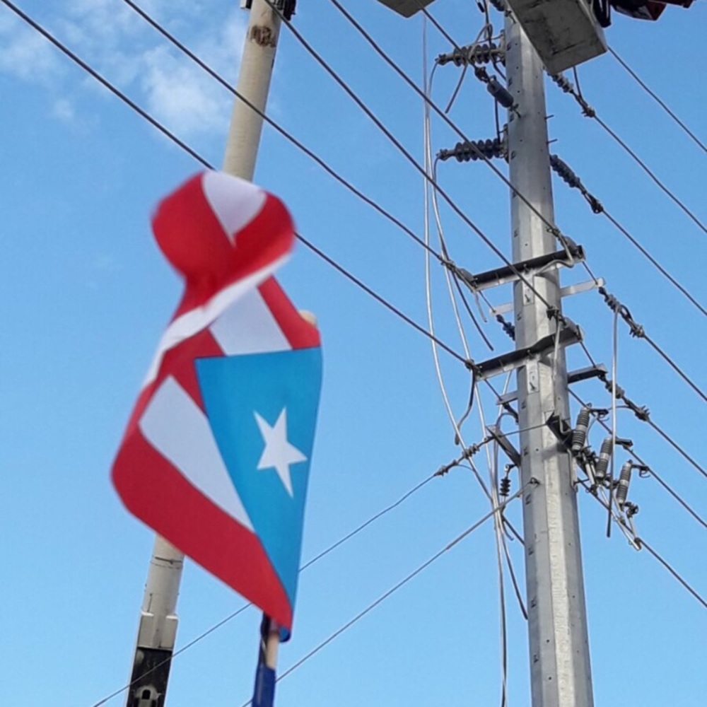 Meet your Posher, Themerch